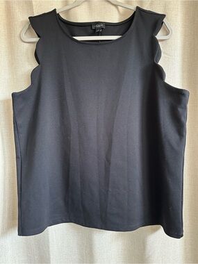 NWOT Ann Taylor Factory Black Scallop-Edge Sleeveless Tank Top | Size L